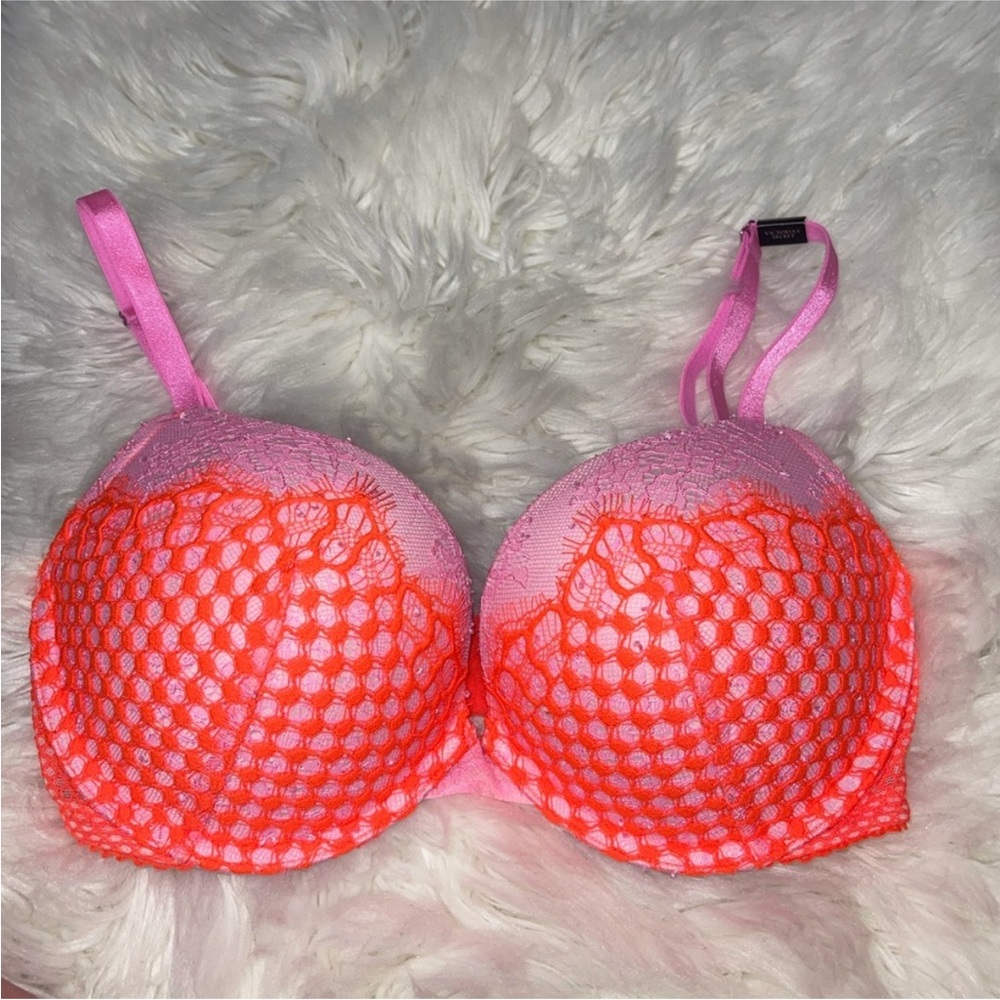 Victoria's Secret very sexy pink and orange bra ACCEPTING OFFERS!!!
